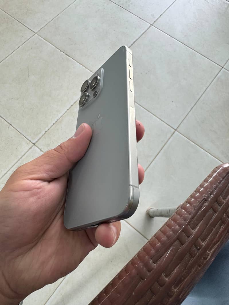 Iphone 15 pro max 1