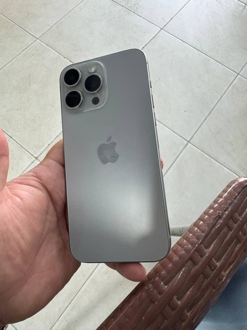 Iphone 15 pro max 5