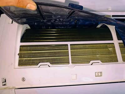 Haier 1 Ton DC inverter 03301785744