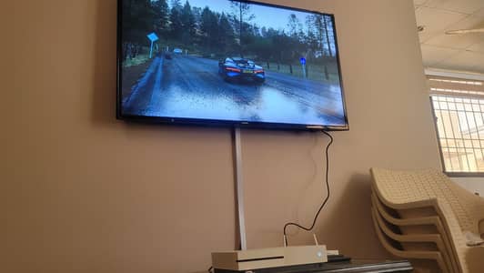 Xbox one s | 500 gb | best condition