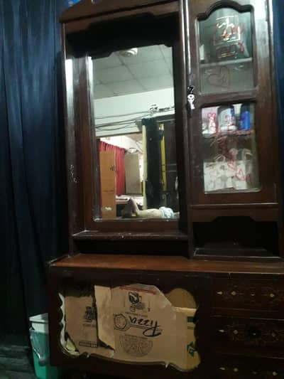 Dressing table