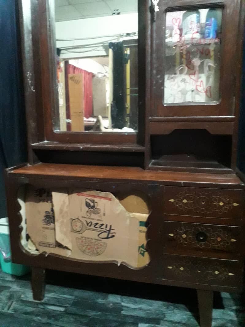 Dressing table 1