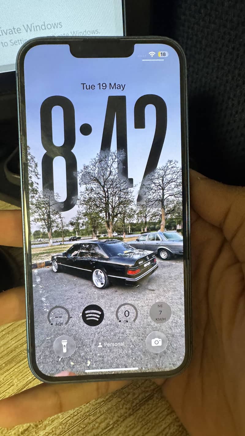 iPhone 13 6