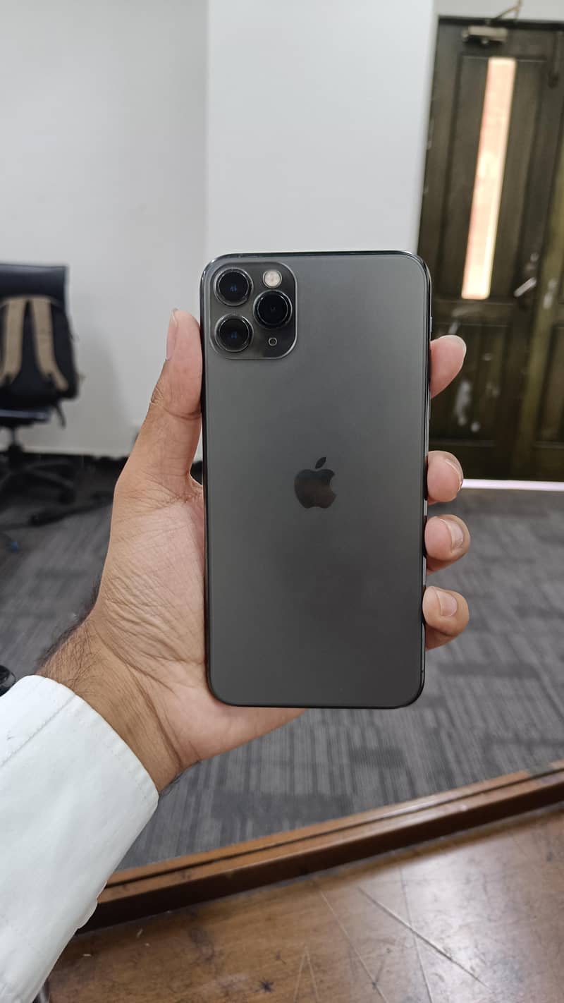 iPhone 11 pro max 2