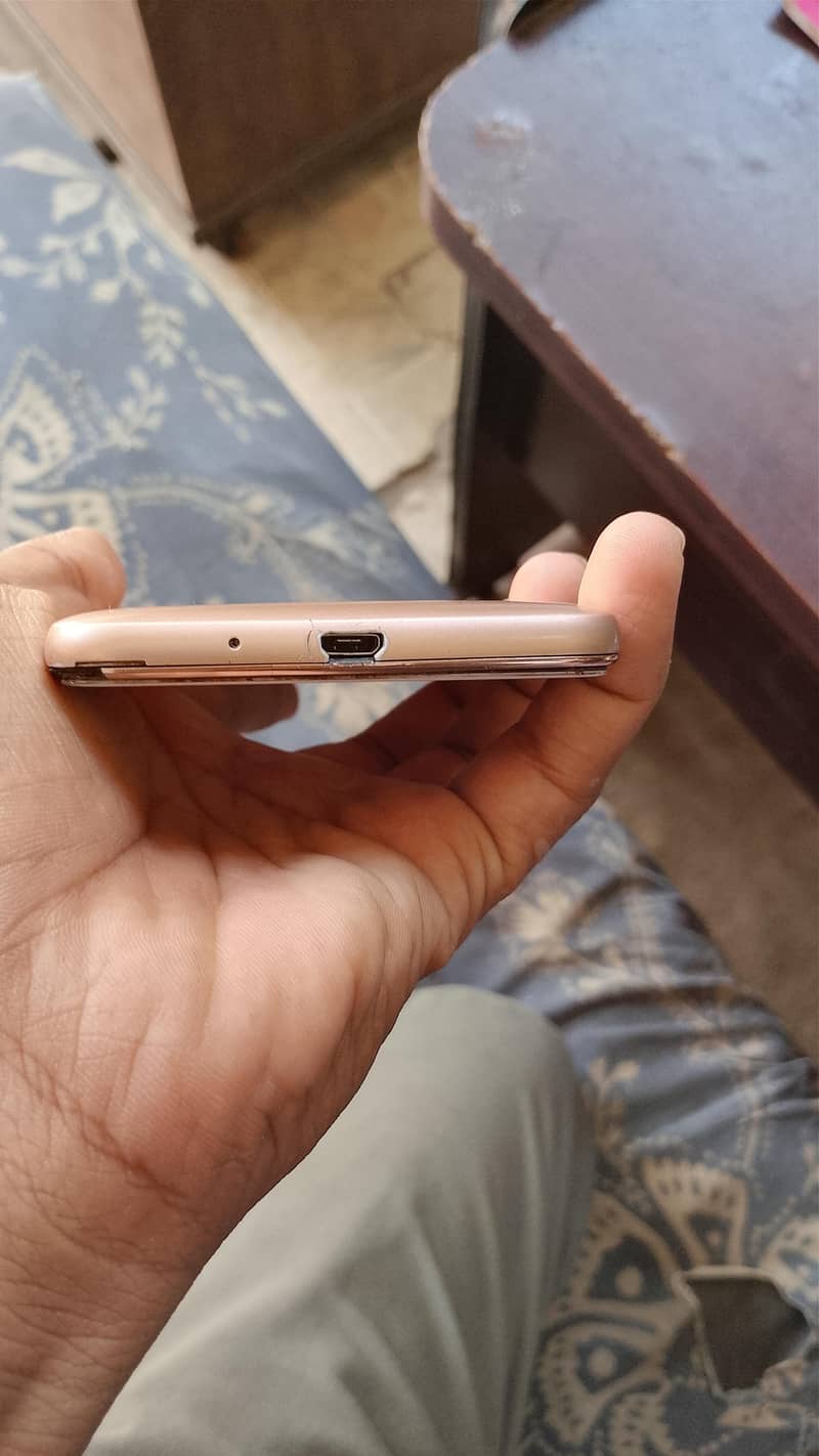 Motorola e4 2