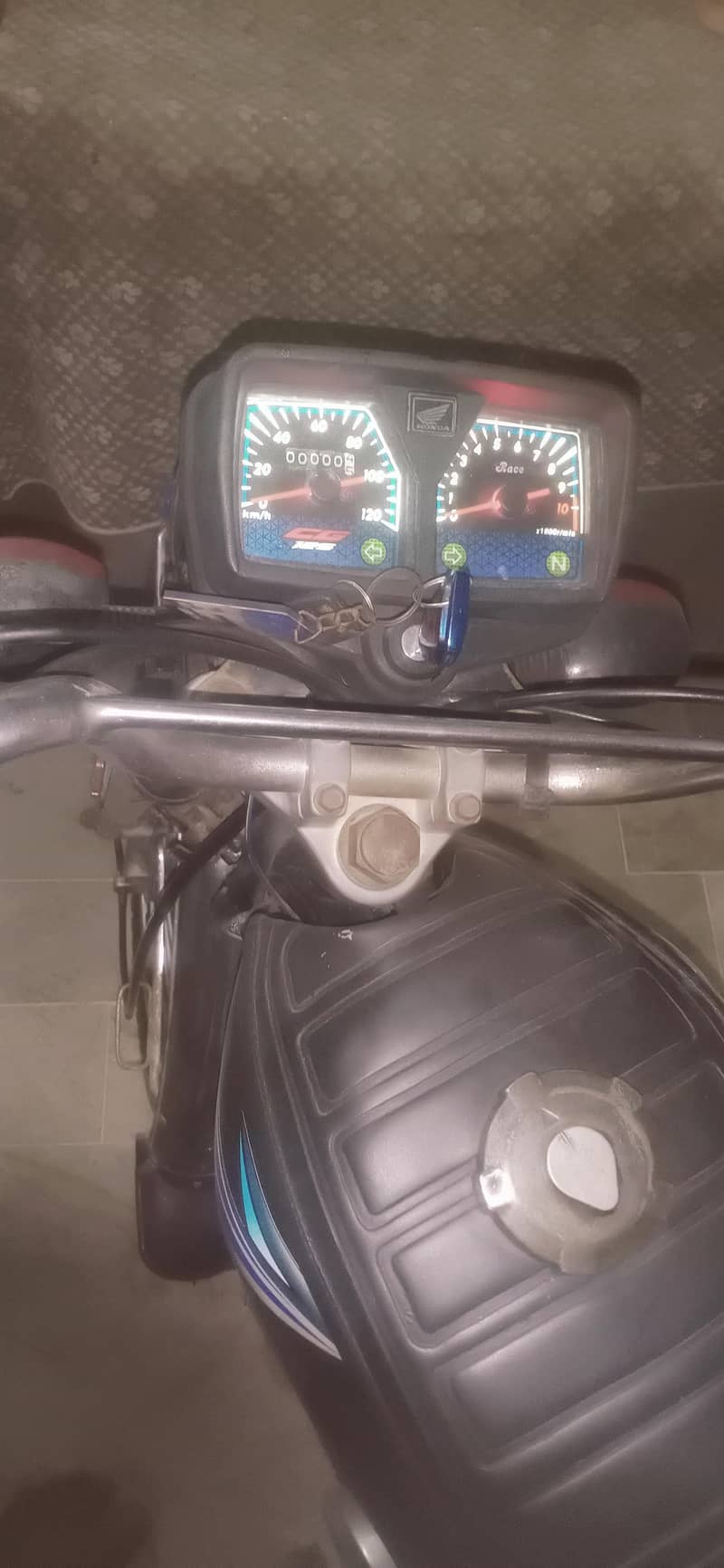 Unique 125 3