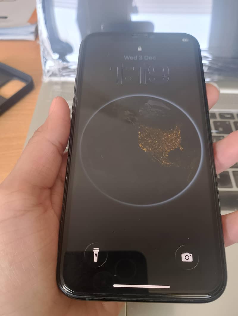 iphone 11 pro 2