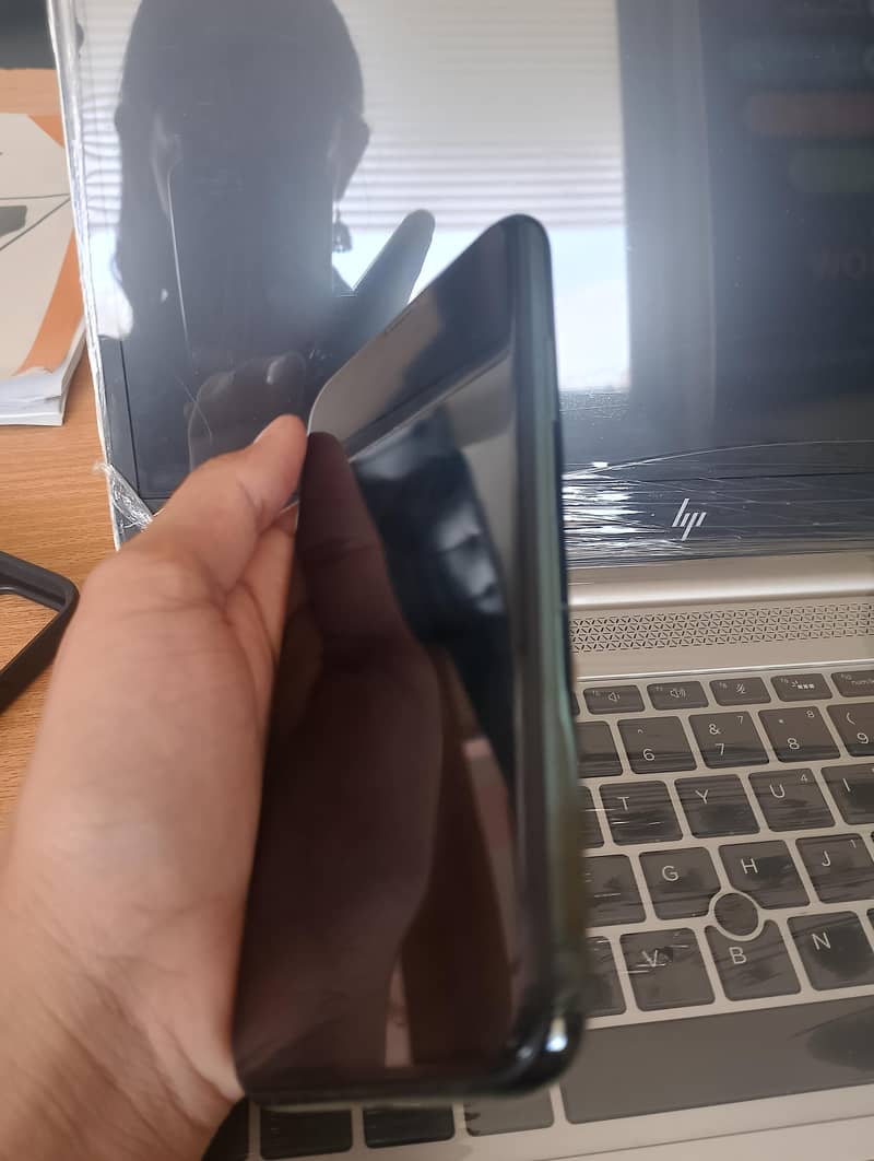 iphone 11 pro 4