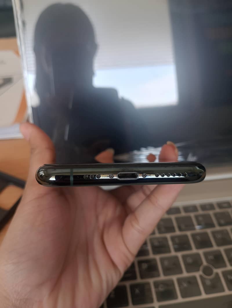 iphone 11 pro 5