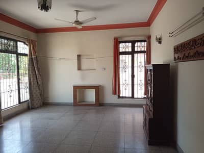 1 Kanal Upper Portion Is Available For Rent In Dha Phase 1 Near Masjid Chowk