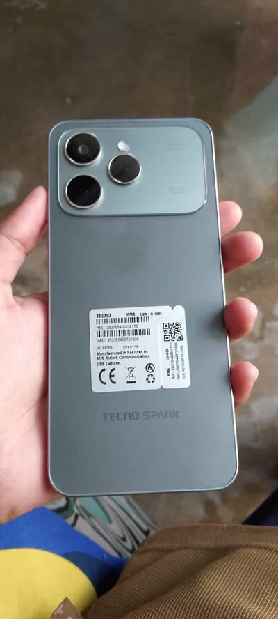 tacno spark 40 brand new condition 6+128 2 month used