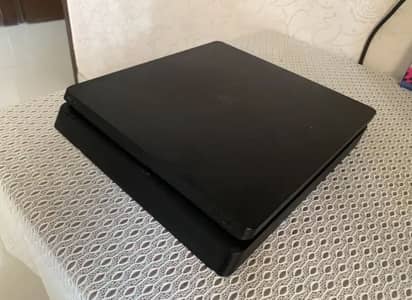 Ps 4 slim