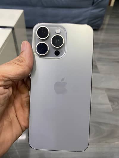 Iphone 15 pro max, natural taitium, brand new