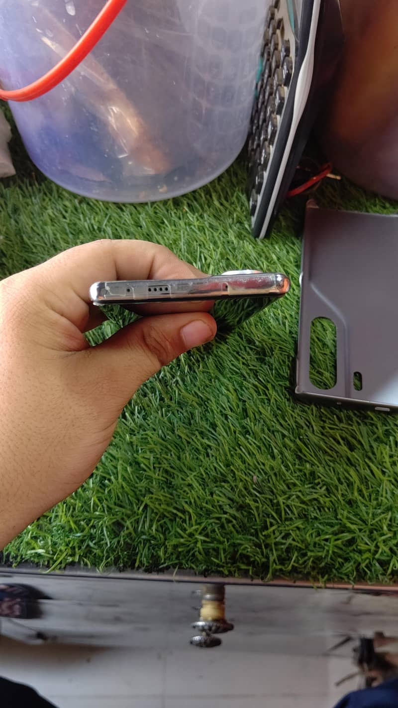 tecno camon 40 pro 7