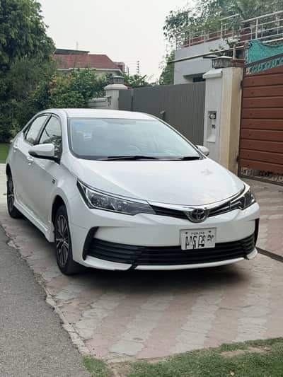 Toyota corolla ALTIS 2020 bumper to bumper genuine first owner