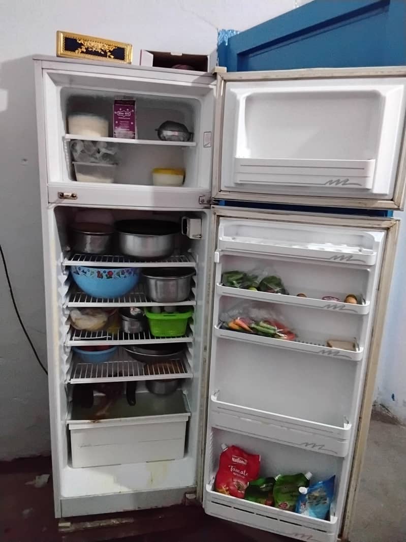 refrigerator 0