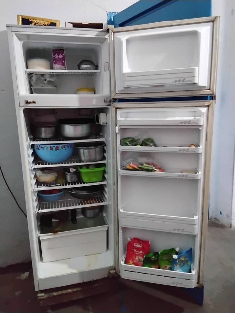 refrigerator 3