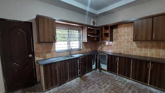 10 Marla House For Sale In Imperial Homes Paragon City Lahore