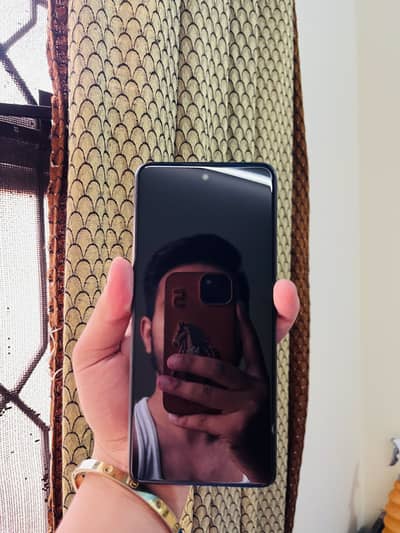 infinix note 30.8/256gb