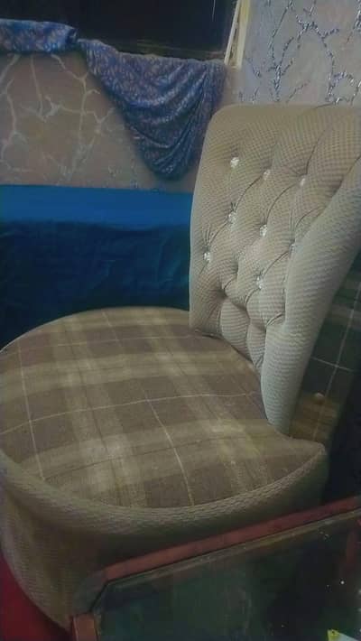 dewan sofa seet 4 adad only 15 k