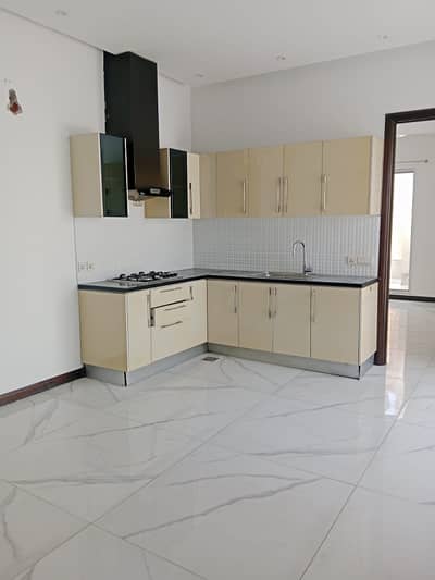 *1 Kanal Luxury House for Rent*