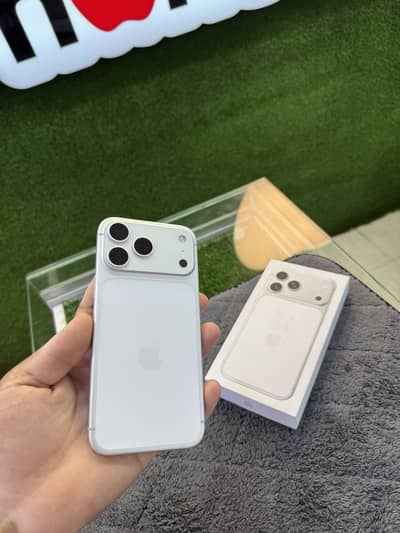Iphone 17 Pro Max 256/GB. Factory Unlock