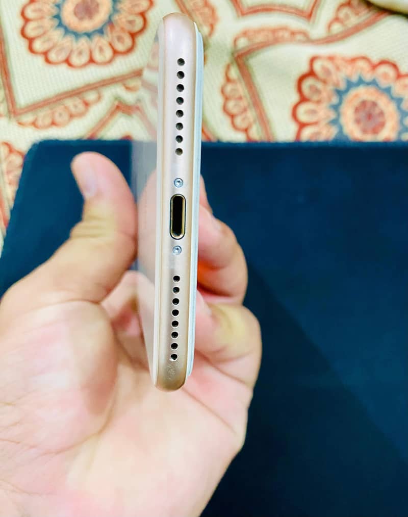 iphone 8 plus 5