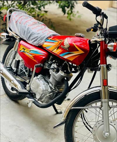 Honda 125 2026 Red Colour
