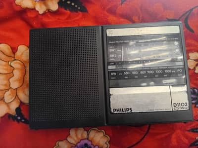 Original Philips vintage multi-band radio available for sale.