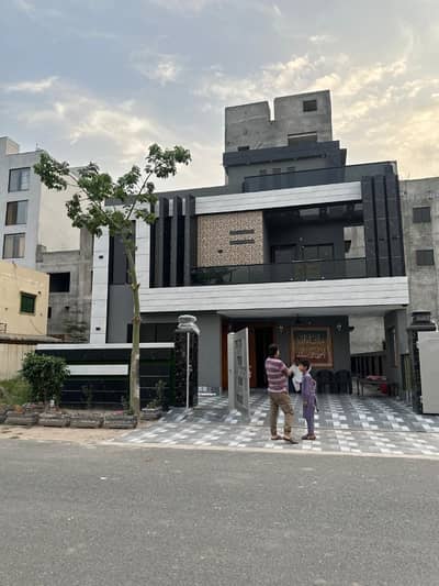10-Marla Brand New House Available For Sale In LDA Approved Society