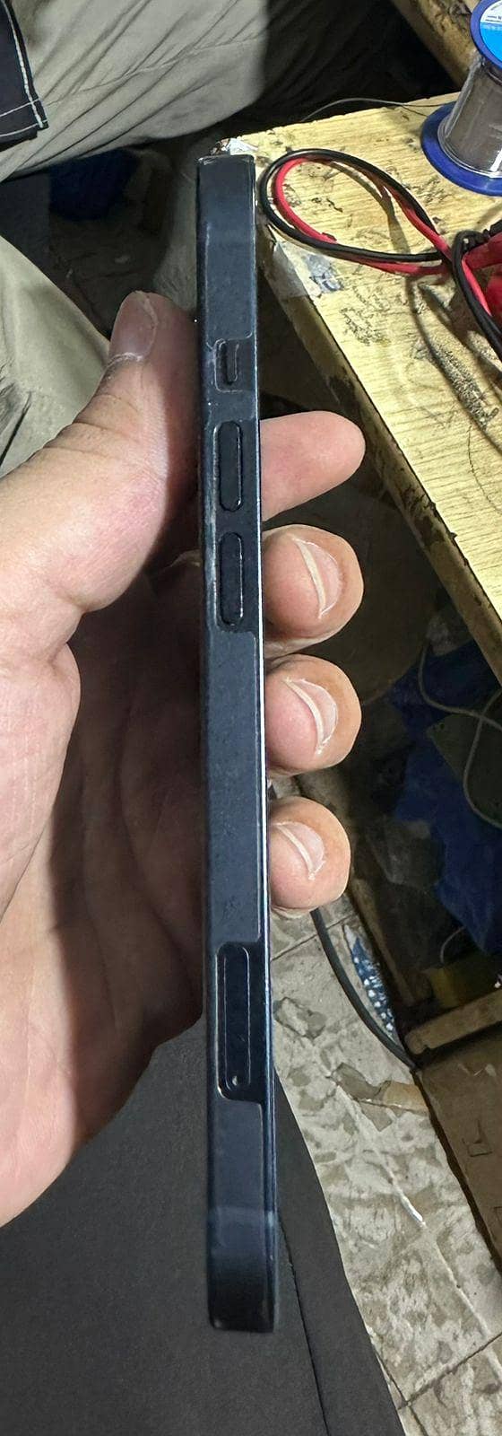 iphone 13 jv 10 by 10 condition battery health 88% all ok 1