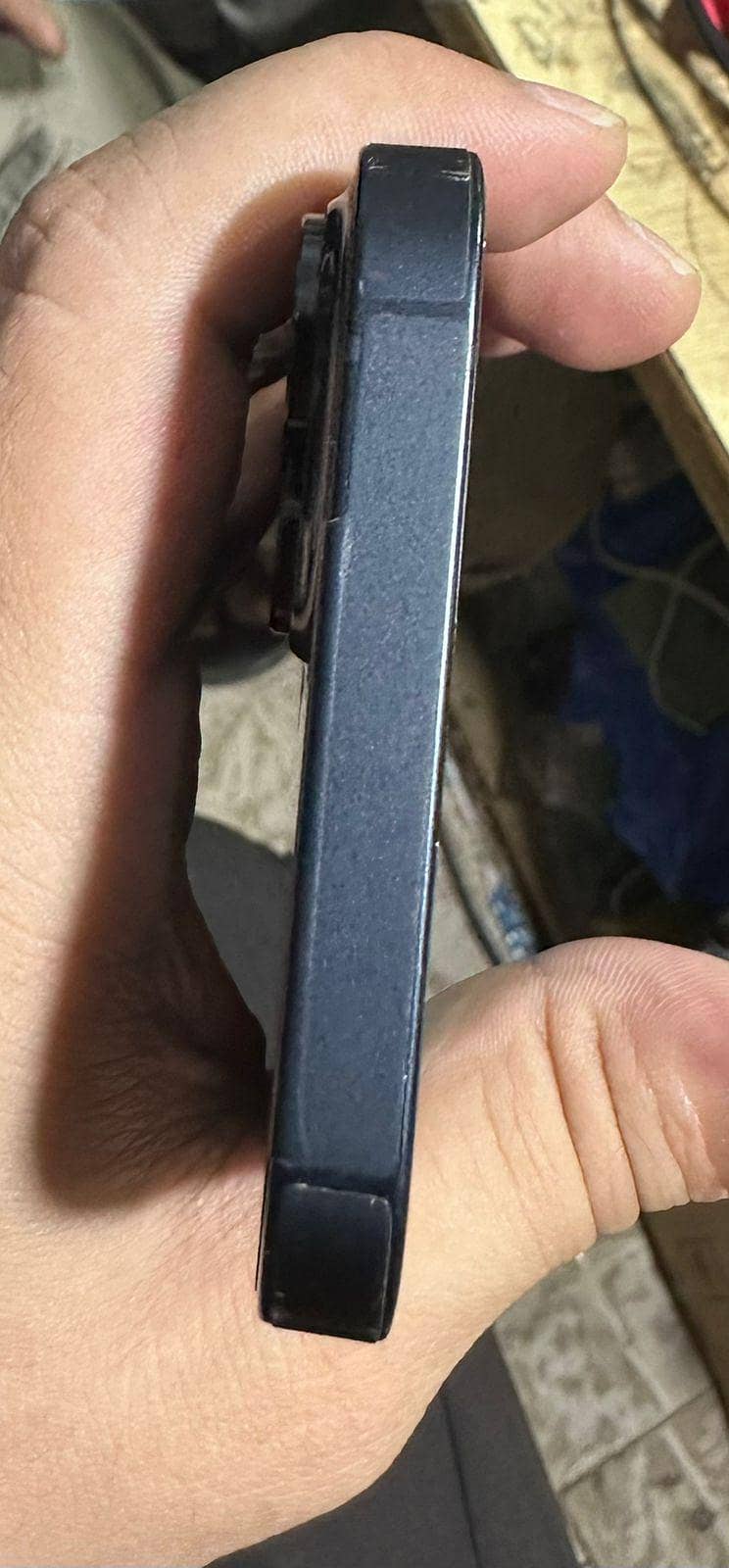 iphone 13 jv 10 by 10 condition battery health 88% all ok 4