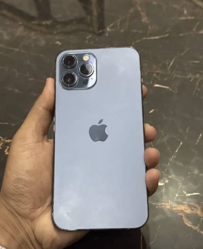 iPhone 12 Pro Max 3