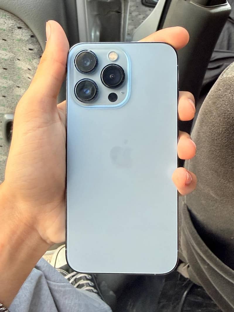 iPhone 13 pro 0