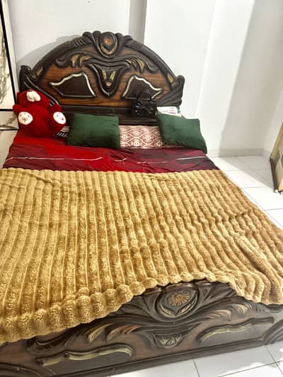 SellingS bed medium size and mirror wall fiting