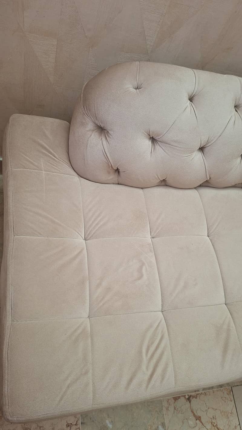 SOFA SETHI 1