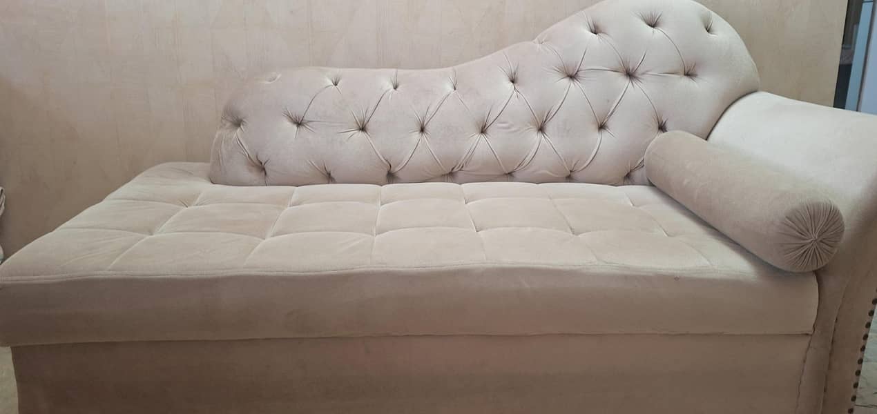 SOFA SETHI 5