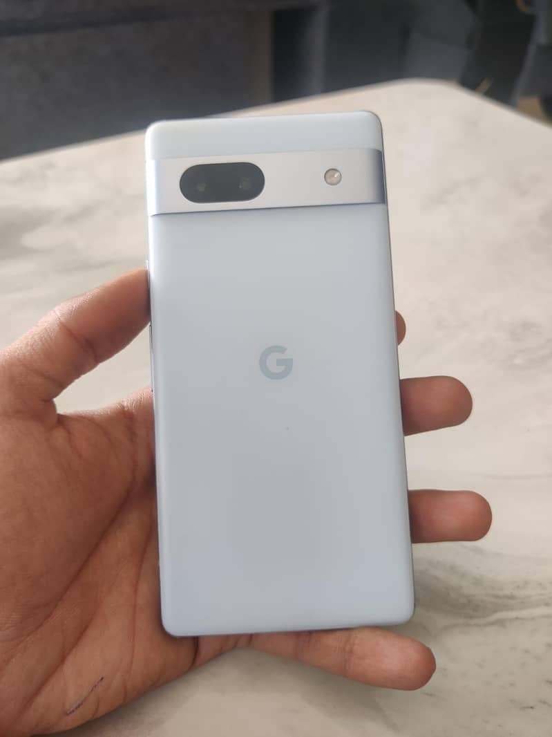 Google pixel 7 A 4
