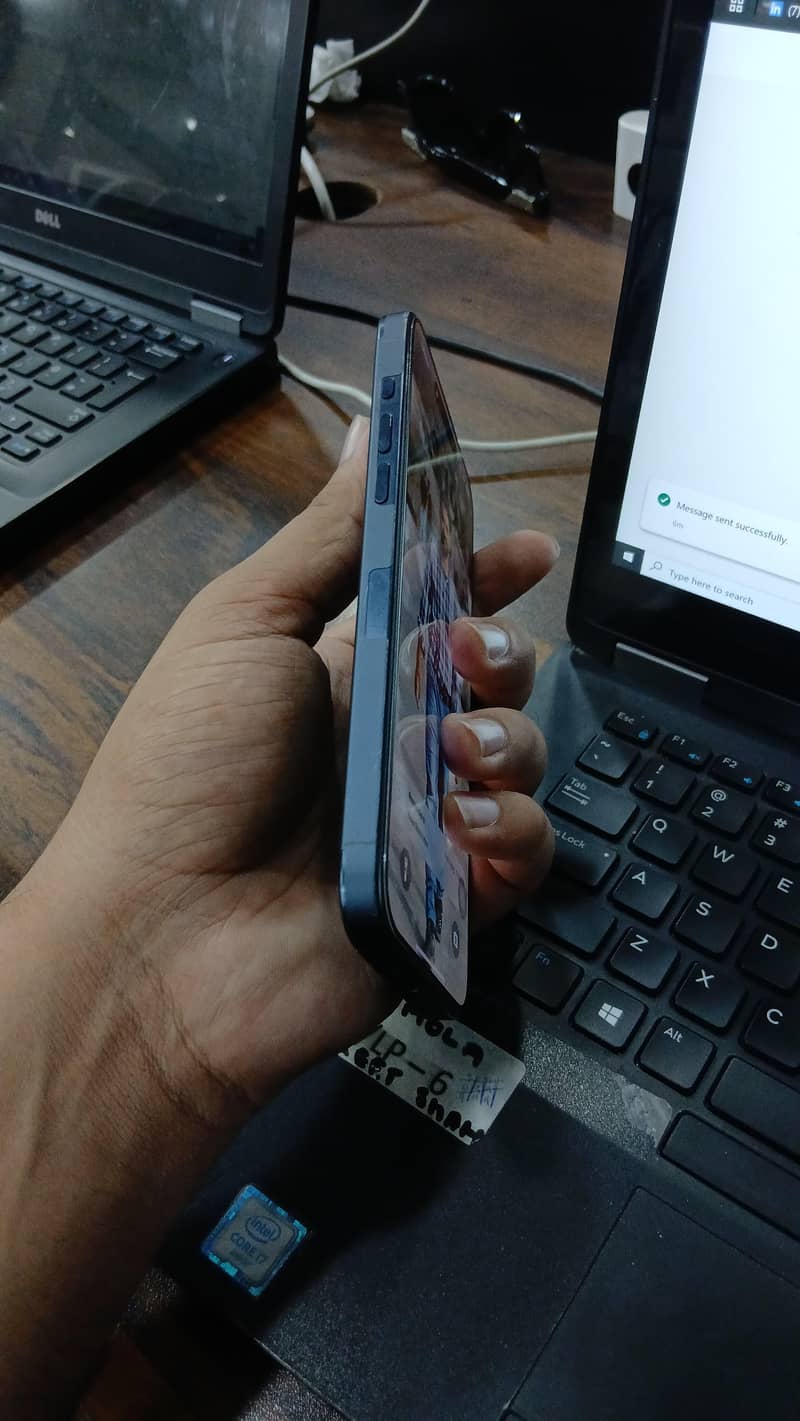 IPhone 15 Pro Max 3