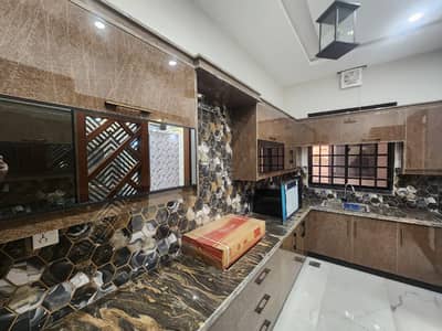 10 Marla House For Sale In Johar Town