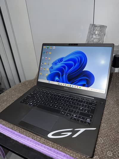 Dell 13in Latitude 7300