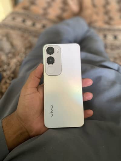 Vivo y19s