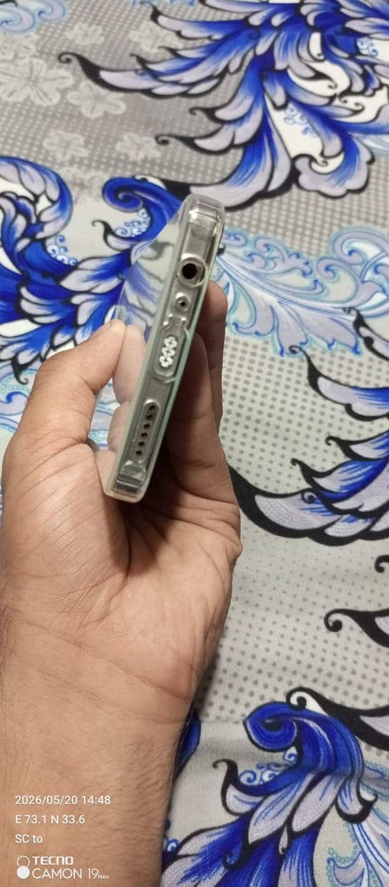 camon 30 8+256 6
