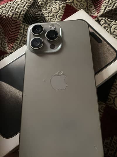 Iphone 15 pro max Jv 256 GB