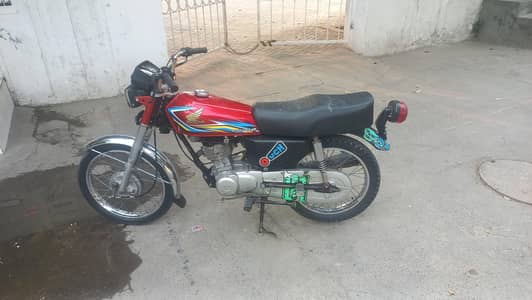 Honda 125 2018 for sale price 110k