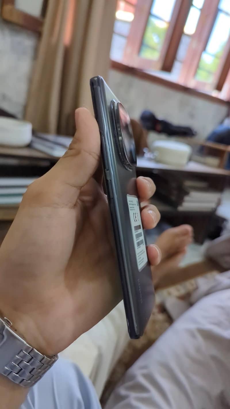 Redmi note 14 pro 4