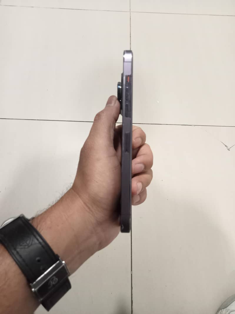 Iphone 14 pro Max 3
