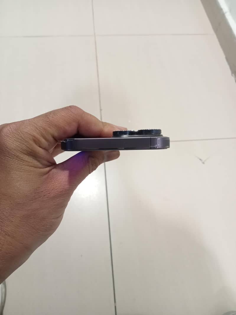 Iphone 14 pro Max 6