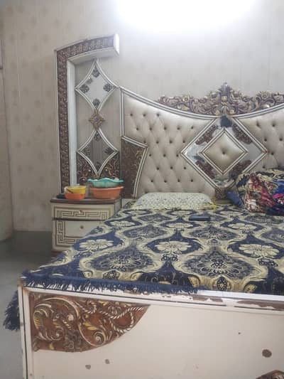Bed set for sale with dressing table urgent sale