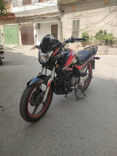 Honda CB 150 F  totally genuine